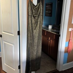 Maxi dress front slit